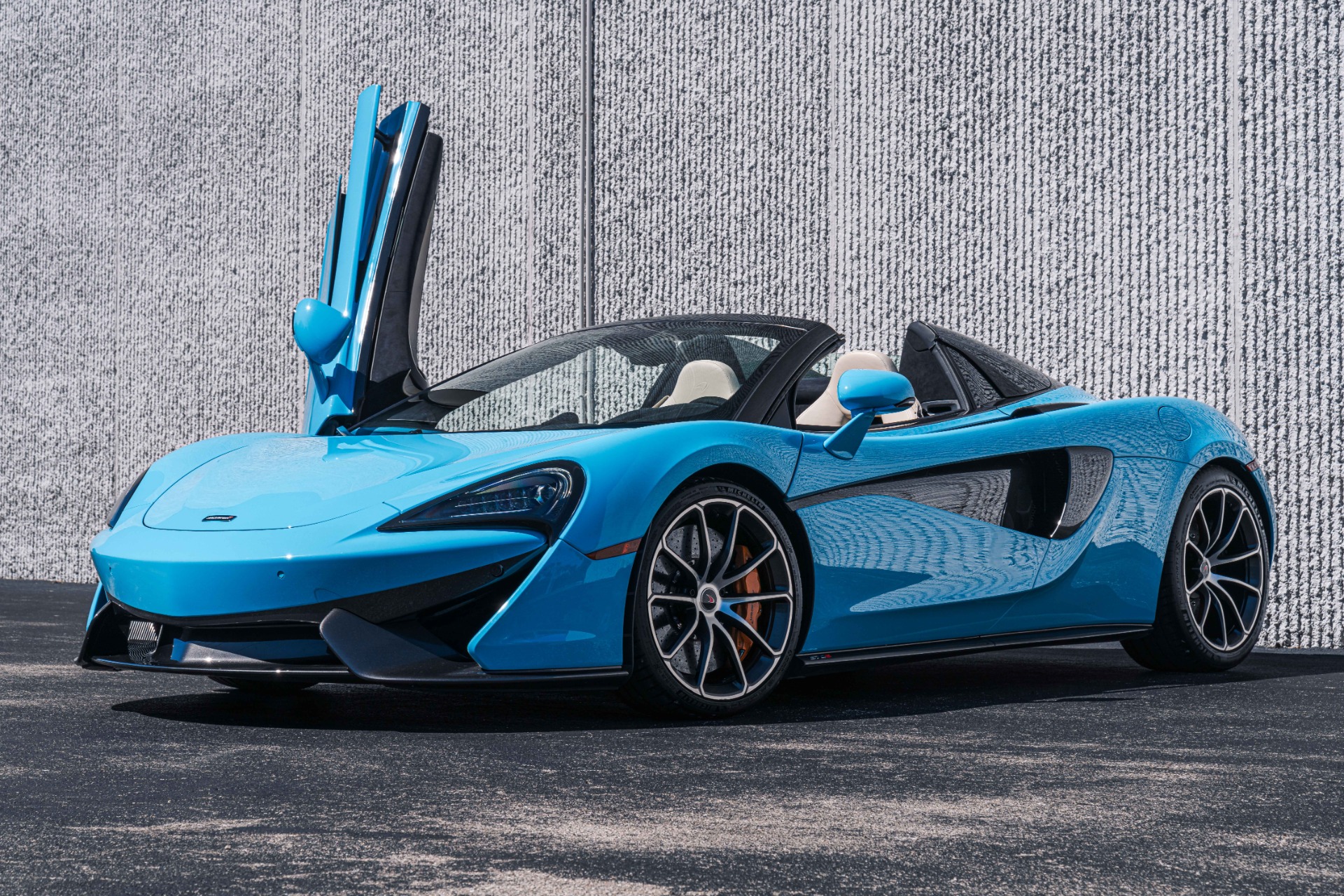 Used-2018-McLaren-570S-Spider-